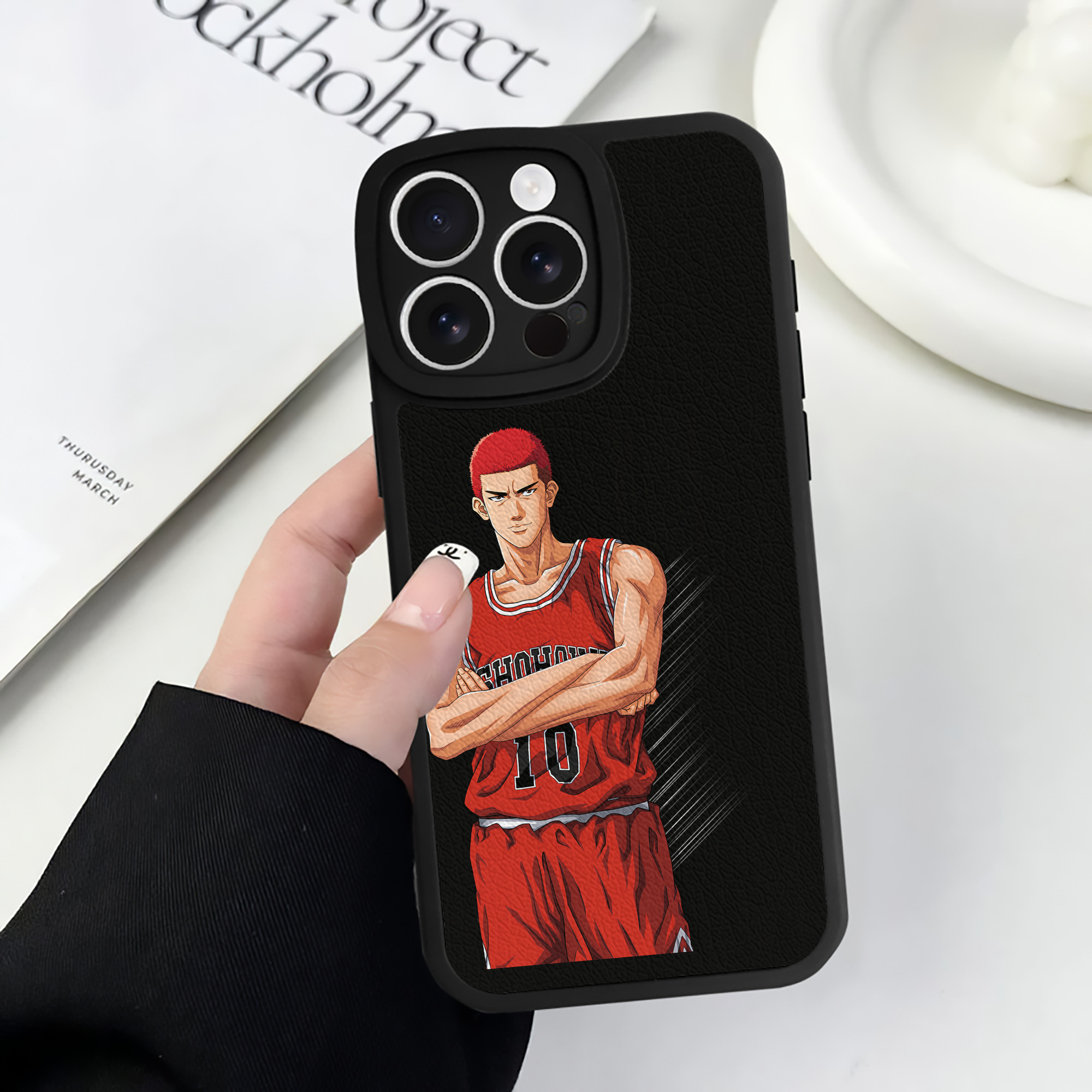 （画像用） SLAM DUNK／スラムダンク 【iPhone 16シリーズ対応】シリコンスマホケース（レザー調） 材質：シリコン